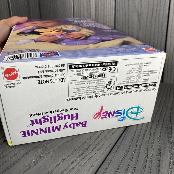 NEW Vintage 90s Mattel Baby Huglight Minnie In Original Box - KayBee sticker - Picture 9 of 9